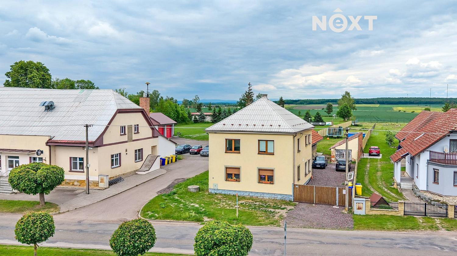 Prodej domu 212 m² s pozemkem 1 302 m² — photo 2