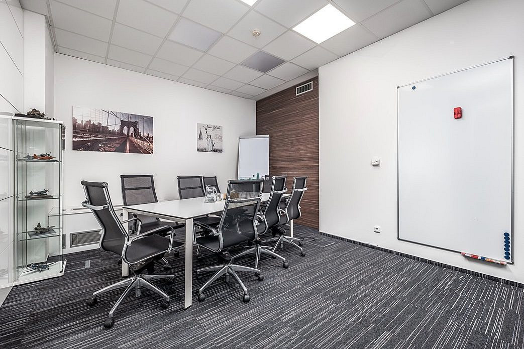 Pronájem kanceláře 235 m² – fotografie 4