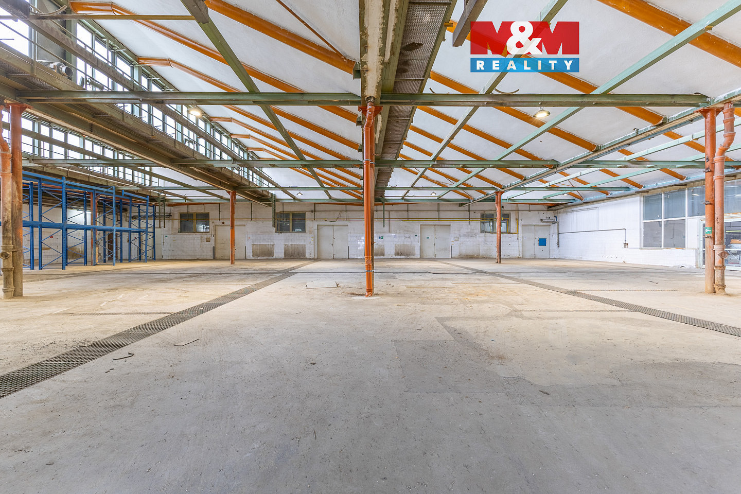 Pronájem skladovacích prostor 850 m²