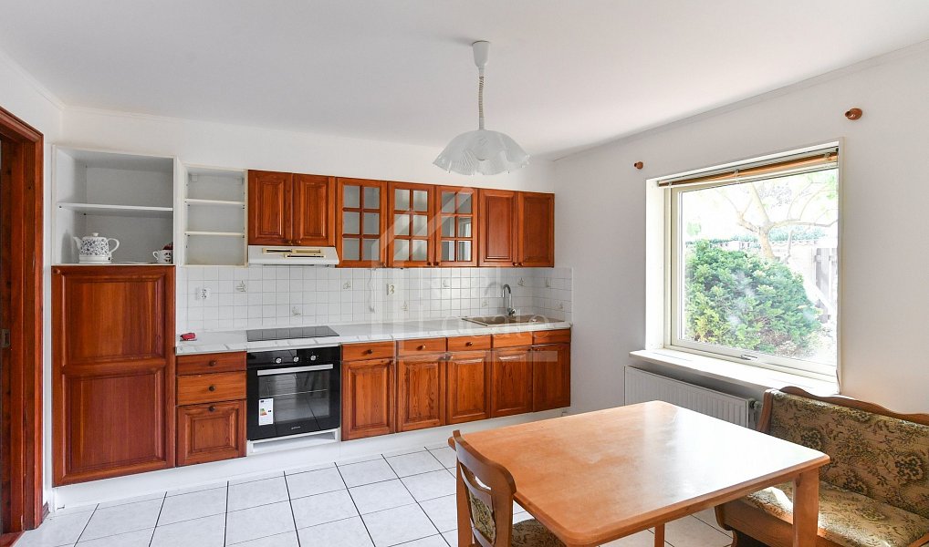 Pronájem domu 230 m² s pozemkem 379 m², Praha – náhled fotky 2