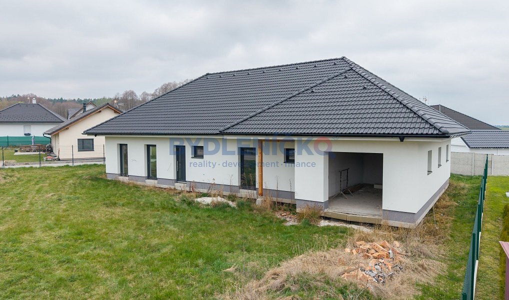 Prodej domu 193 m² s pozemkem 996 m², Kamenná – náhled fotky 4