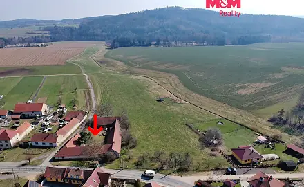 Prodej domu 510 m² s pozemkem 9 635 m², Chlum, okres Benešov