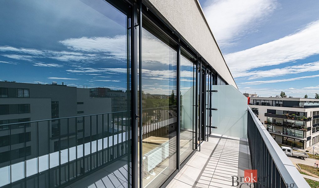 Pronájem bytu 2+kk 63 m², Plzeň – náhled fotky 16