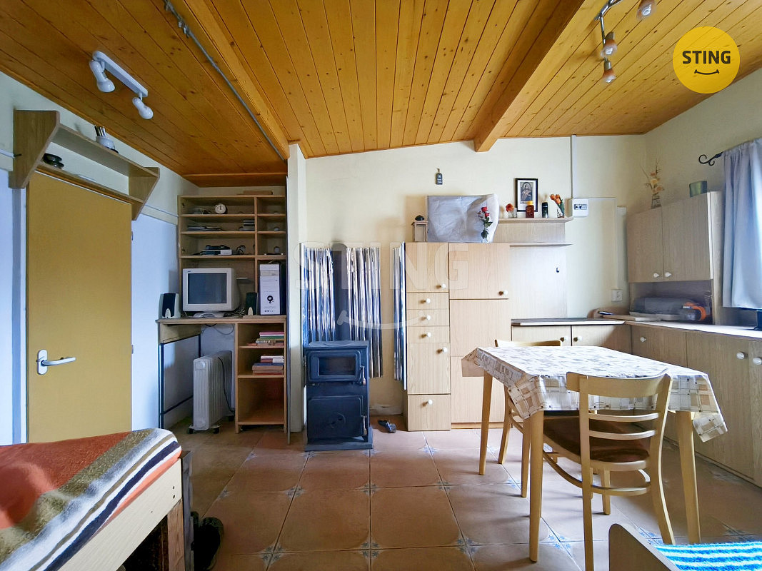 Prodej chaty/chalupy 24 m² s pozemkem 180 m² – fotografie 2