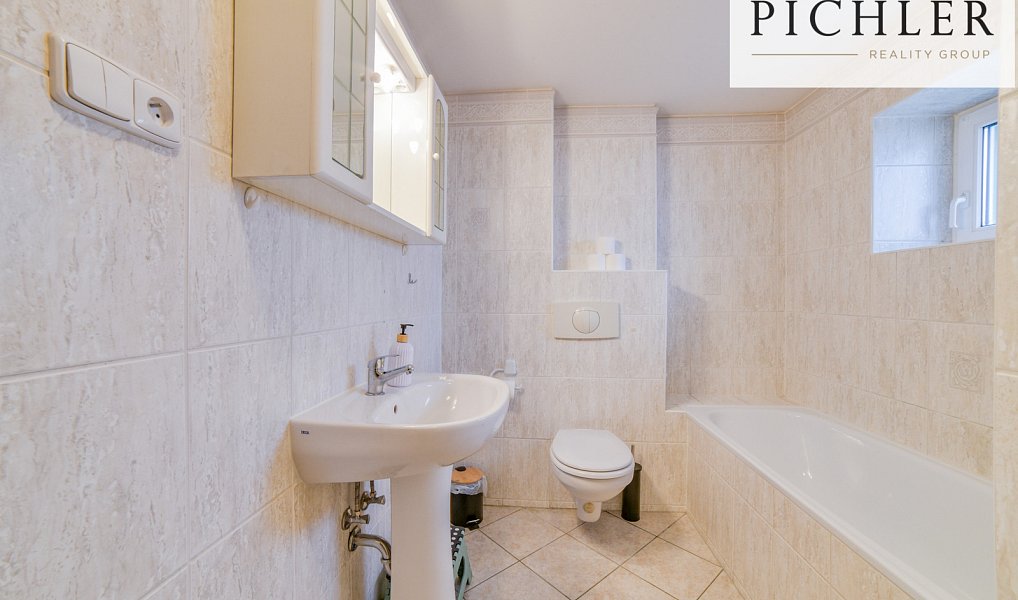 Prodej domu 341 m² s pozemkem 424 m², Stříbrná – náhled fotky 24