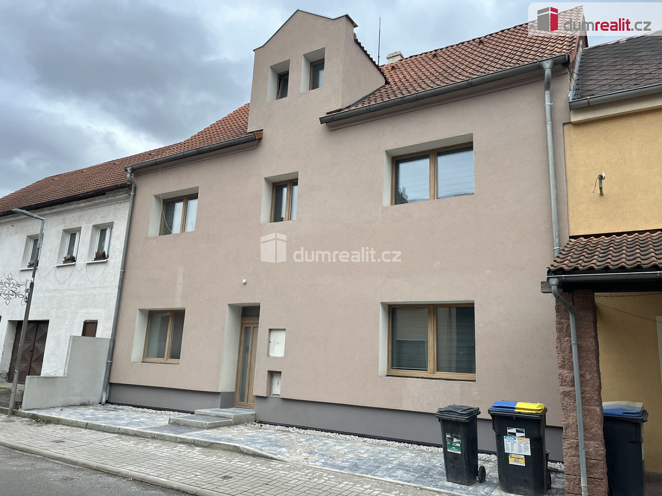 Prodej domu 204 m² s pozemkem 204 m²