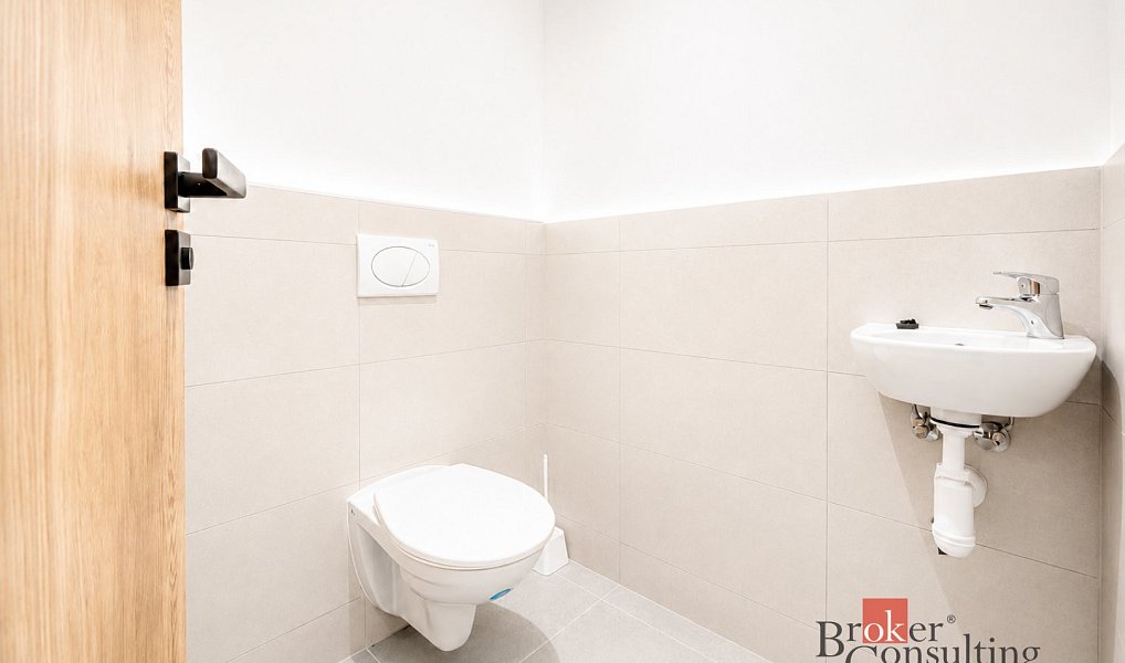 Prodej bytu 1+kk 40 m², Luže – náhled fotky 7