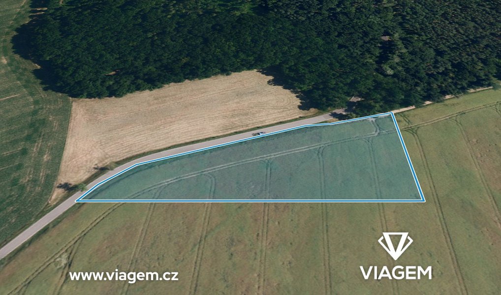 Prodej pole 2 248 m², Hostim – náhled fotky 2
