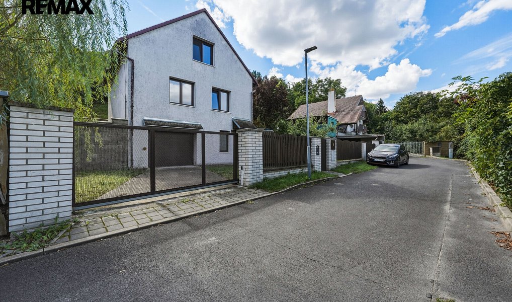 Prodej domu 122 m² s pozemkem 1 354 m², Žatec – náhled fotky 29