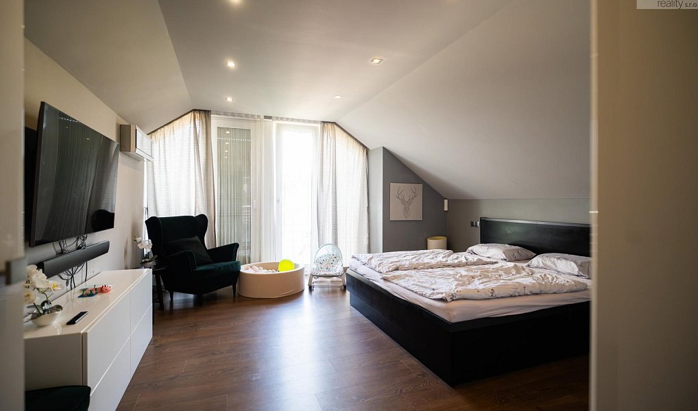 Prodej domu 116 m² s pozemkem 1 115 m², Jirkov – náhled fotky 19
