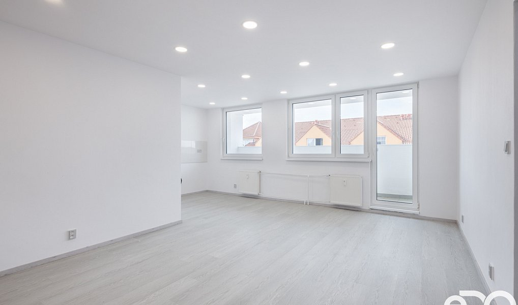 Prodej bytu 4+kk 90 m², Kladno – náhled fotky 10