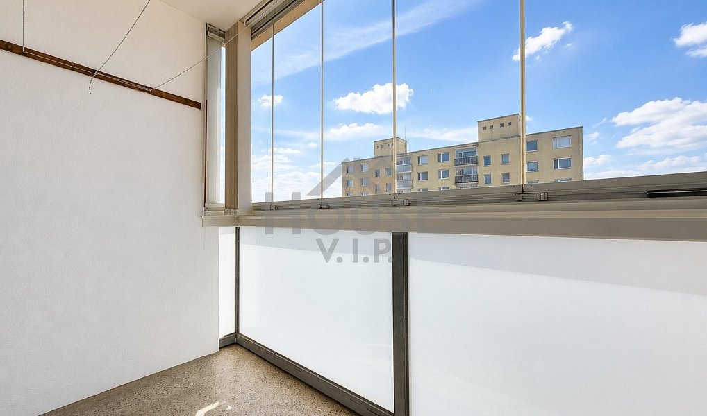 Prodej bytu 3+1 80 m², Praha – náhled fotky 2