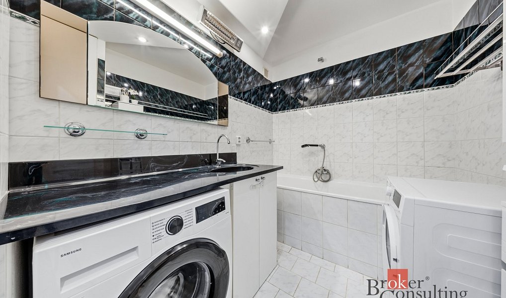 Prodej bytu 3+1 82 m², Hradec Králové – náhled fotky 4