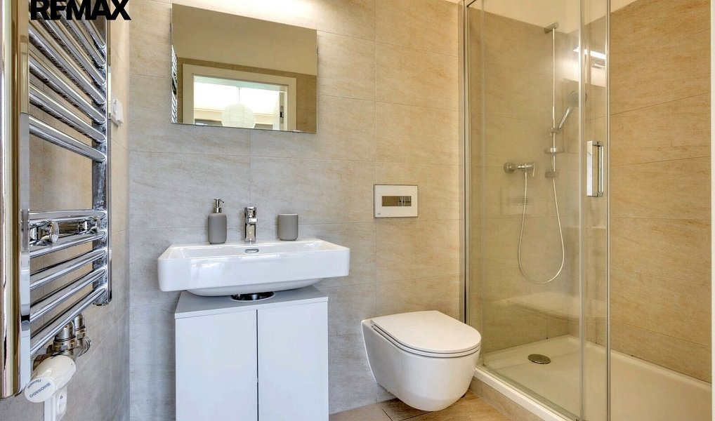 Pronájem bytu 4+kk 103 m², Praha – náhled fotky 15