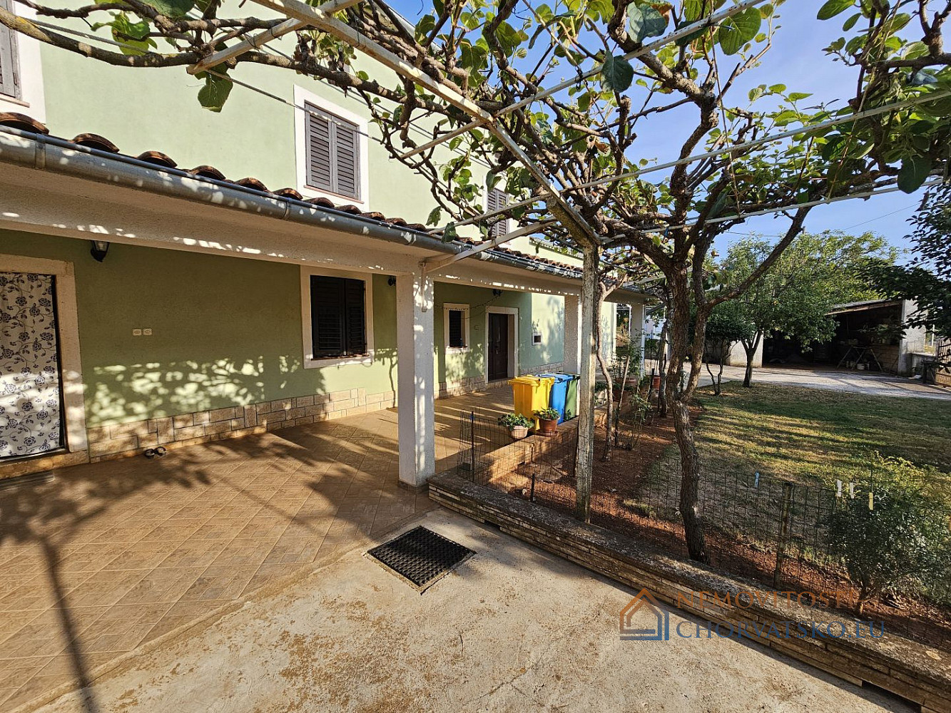 Prodej domu 320 m² s pozemkem 958 m² - Bild 3