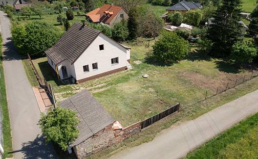 Prodej domu 260 m² s pozemkem 1 227 m², Slapy, okres Praha-západ