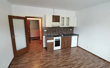 Pronájem bytu 1+kk 27 m², Komenského, Vlašim, okres Benešov