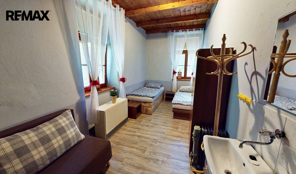 Prodej domu 210 m² s pozemkem 2 374 m², Stádlec – náhled fotky 26