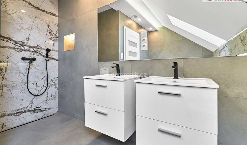Prodej domu 160 m² s pozemkem 470 m², Ruda – náhled fotky 21