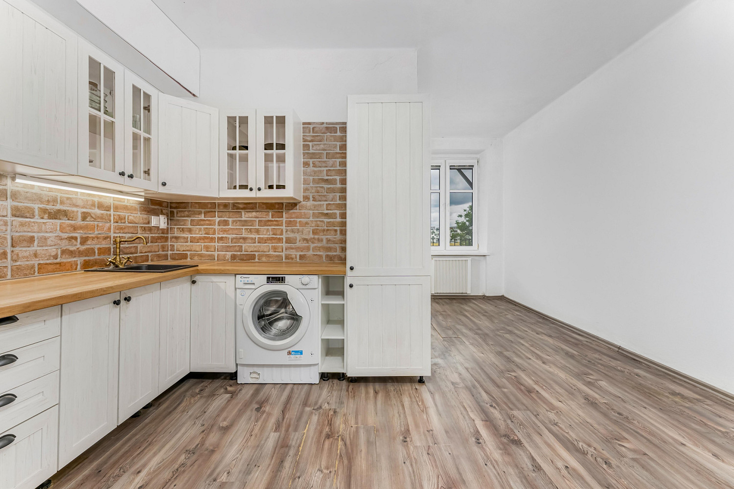 Prodej bytu 1+1 42 m² – fotografie 2