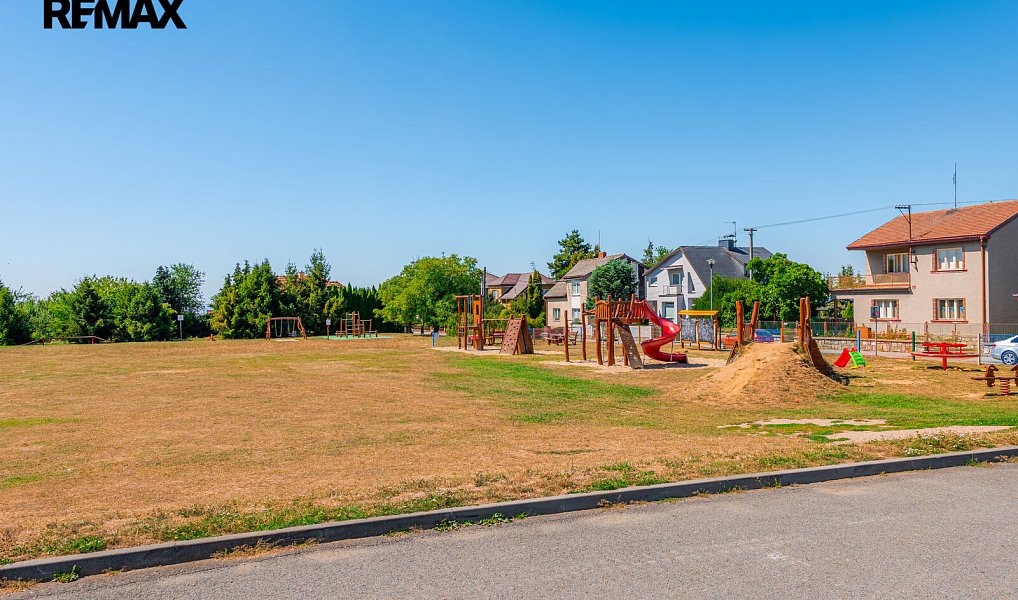 Prodej stavebního pozemku 1 235 m², Přáslavice – náhled fotky 10