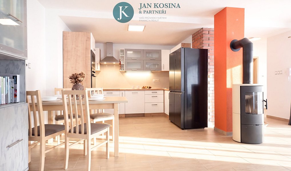 Prodej domu 150 m² s pozemkem 302 m², Hradešín – náhled fotky 5