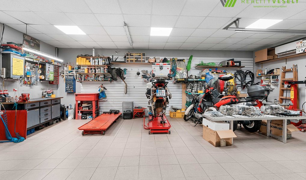 Prodej obchodních prostor 173 m², Hodonín – náhled fotky 10