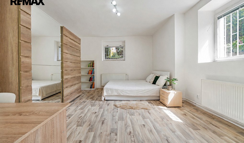 Prodej bytu 3+kk 62 m², Praha – fotka 1 z 19