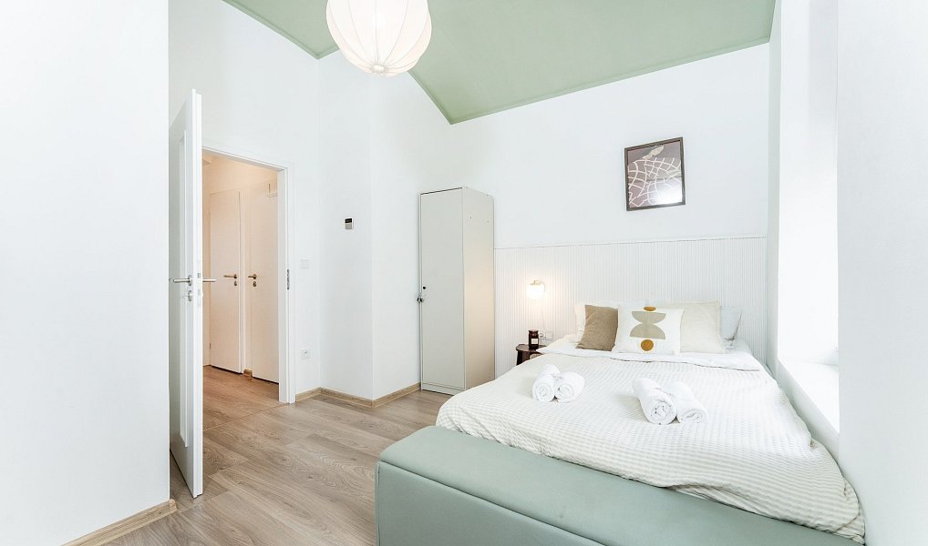 Prodej bytu 1+1 40 m², Praha – náhled fotky 8