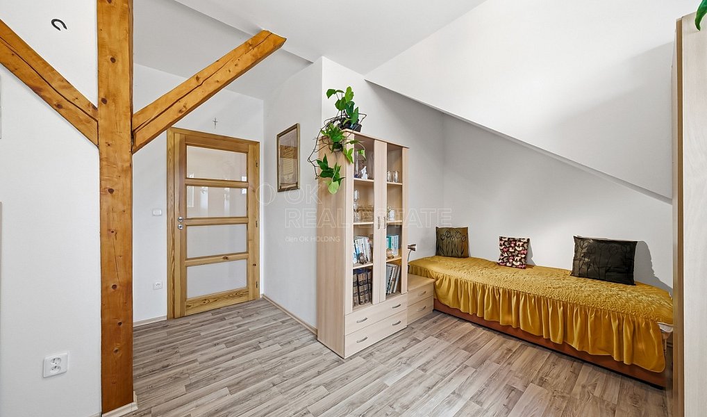 Prodej domu 200 m² s pozemkem 884 m², Drahanovice – náhled fotky 16