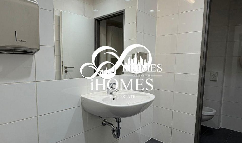 Pronájem kanceláře 241 m², Praha – náhled fotky 10