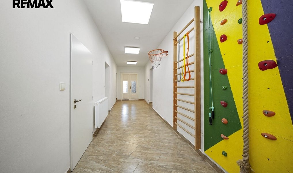 Prodej domu 210 m² s pozemkem 743 m², Modřice – náhled fotky 3
