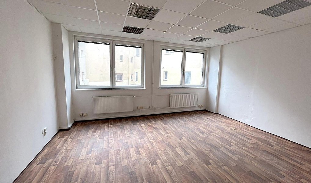 Pronájem skladovacích prostor 432 m², Žďár nad Sázavou – náhled fotky 10