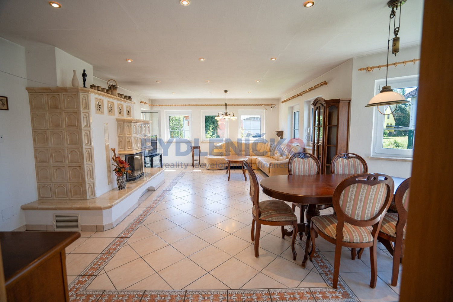 Prodej domu 248 m² s pozemkem 701 m² — photo 4