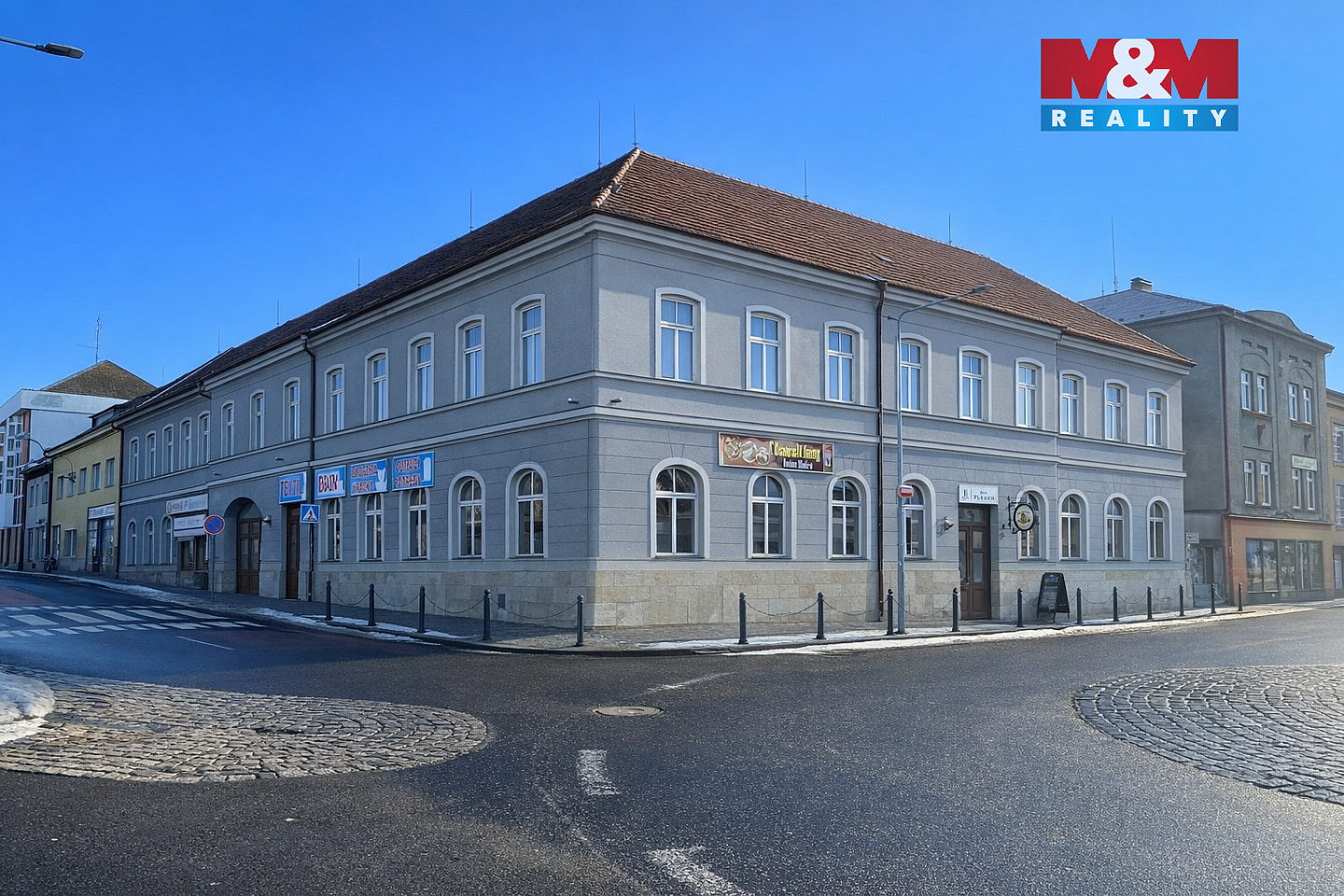Prodej nájemního domu, činžáku 1 803 m² — photo 2