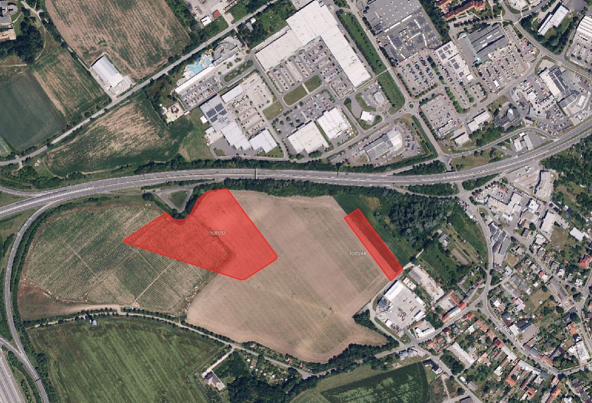 Prodej pole 13 615 m²