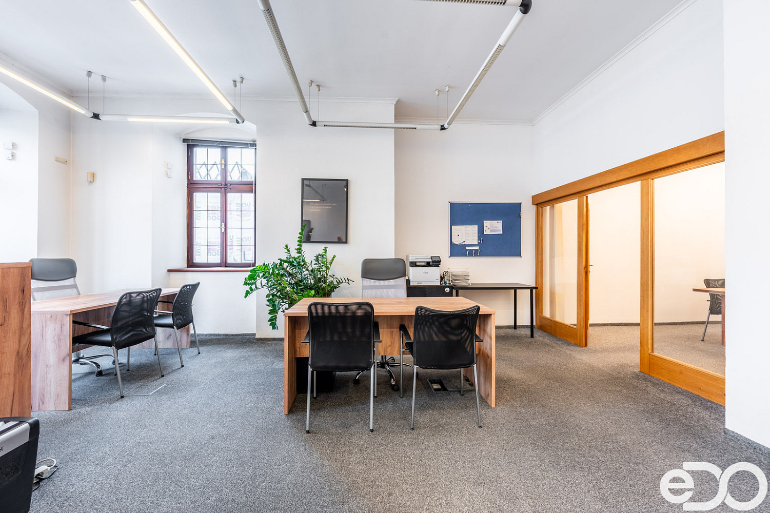 Pronájem kanceláře 193 m² – fotografie 5