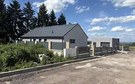Prodej domu 117 m² s pozemkem 866 m², Hvozdec, okres Beroun