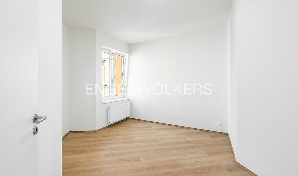 Pronájem bytu 3+kk 80 m², Praha – náhled fotky 5