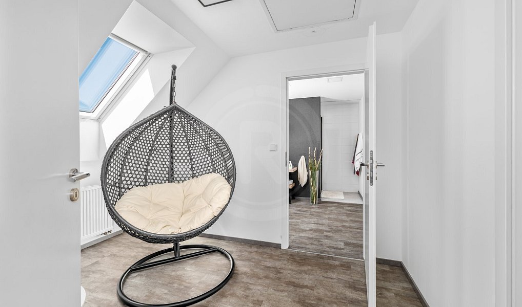 Prodej domu 333 m² s pozemkem 305 m², České Budějovice – náhled fotky 22