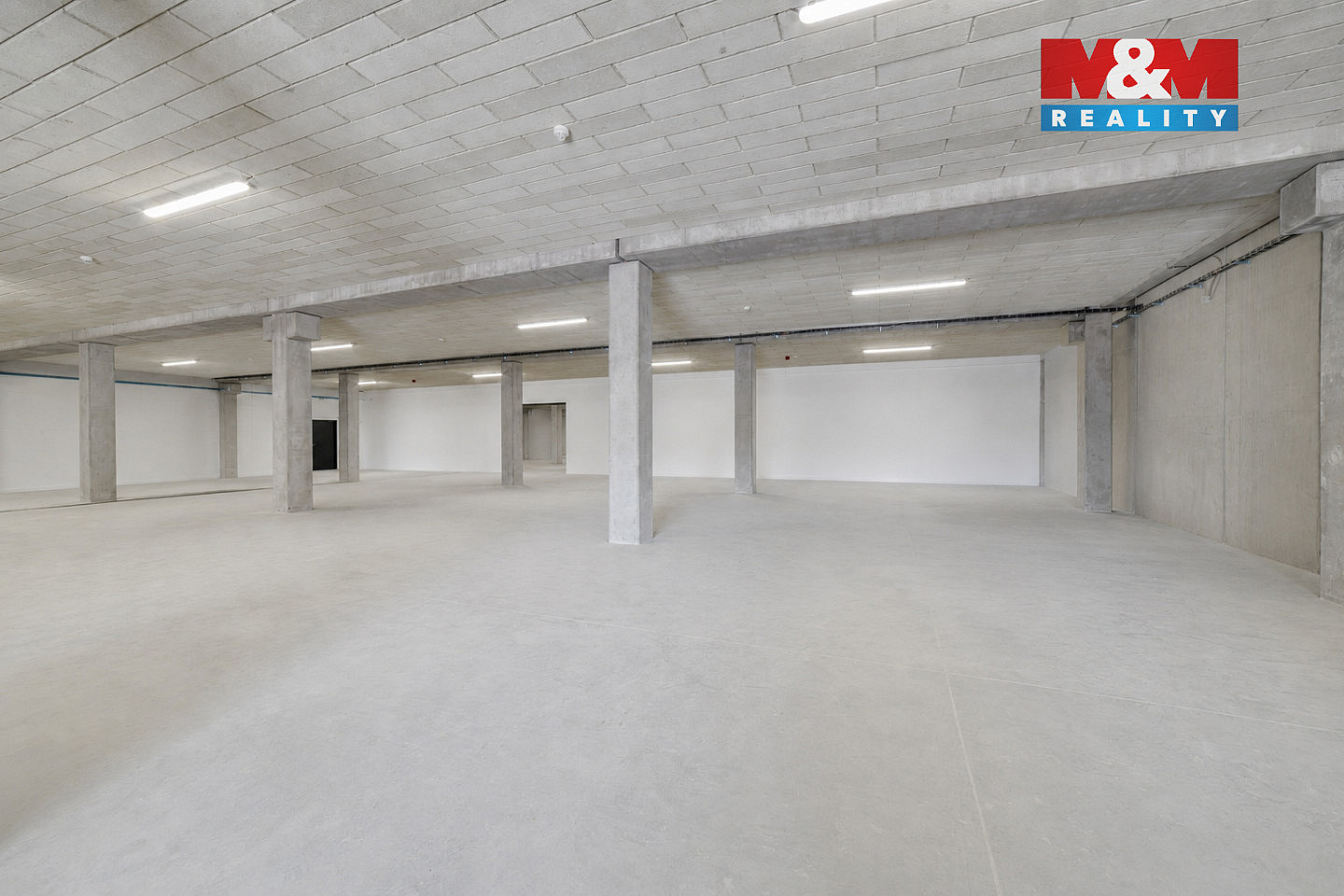 Pronájem skladovacích prostor 2 200 m² — photo 3