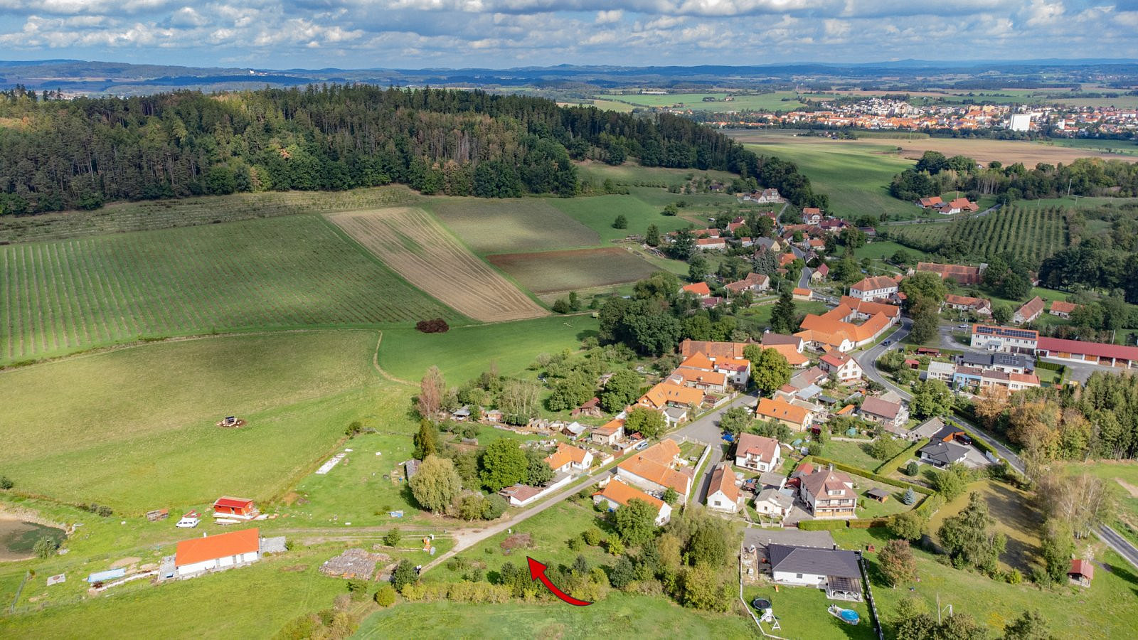Prodej stavebního pozemku 992 m² – fotografie 5