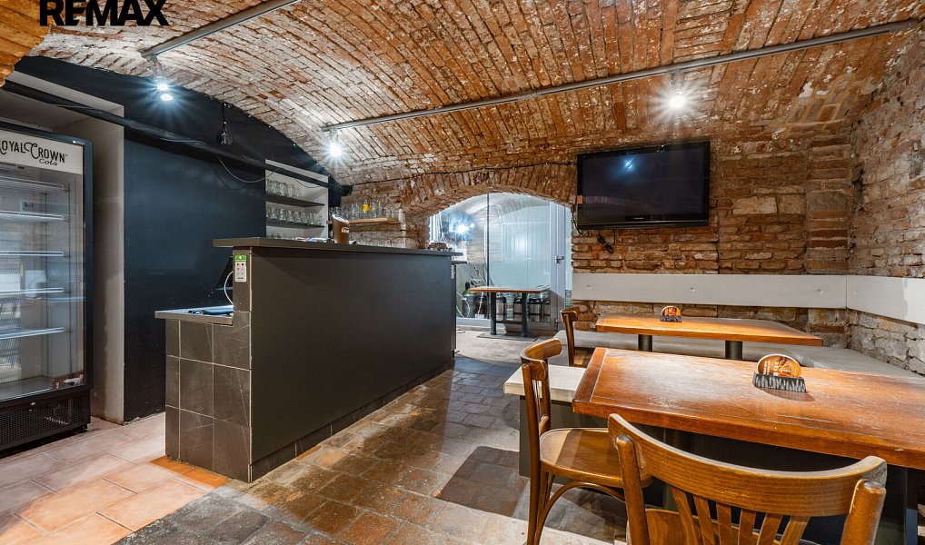 Pronájem restaurace 254 m², Praha – náhled fotky 15