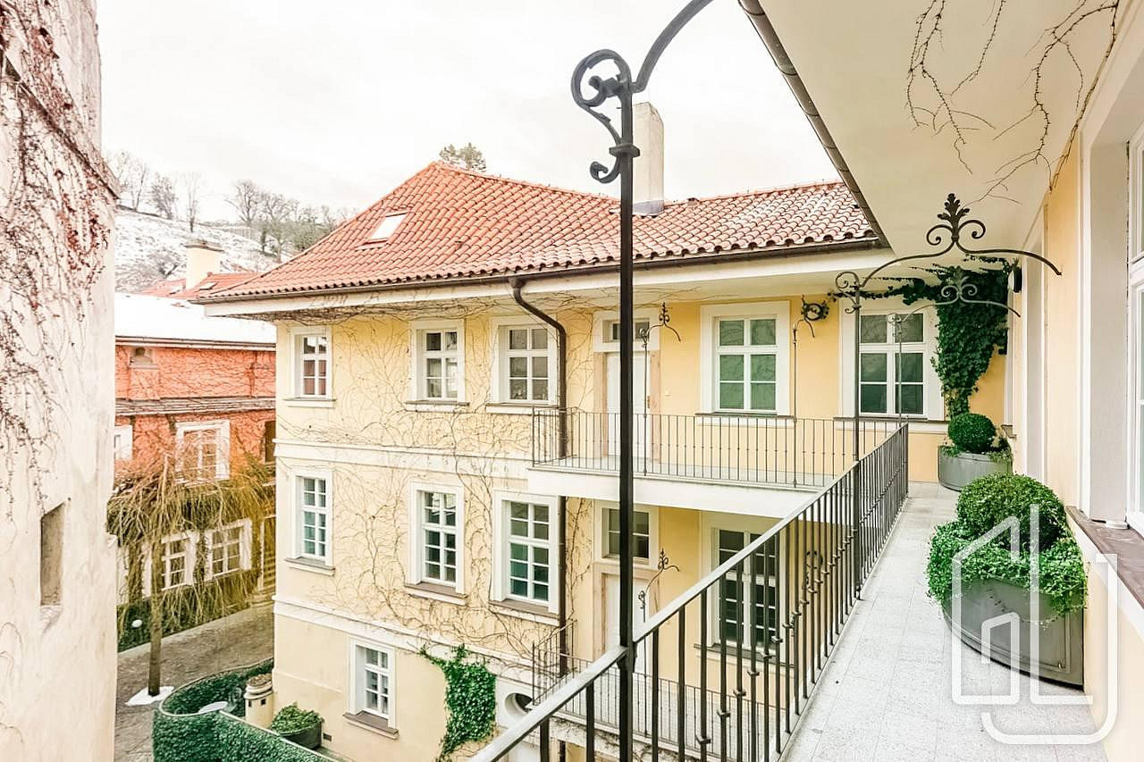 Pronájem bytu 4+1 153 m²