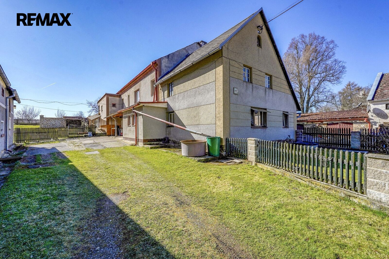 Prodej domu 270 m² s pozemkem 5 385 m² – fotografie 2