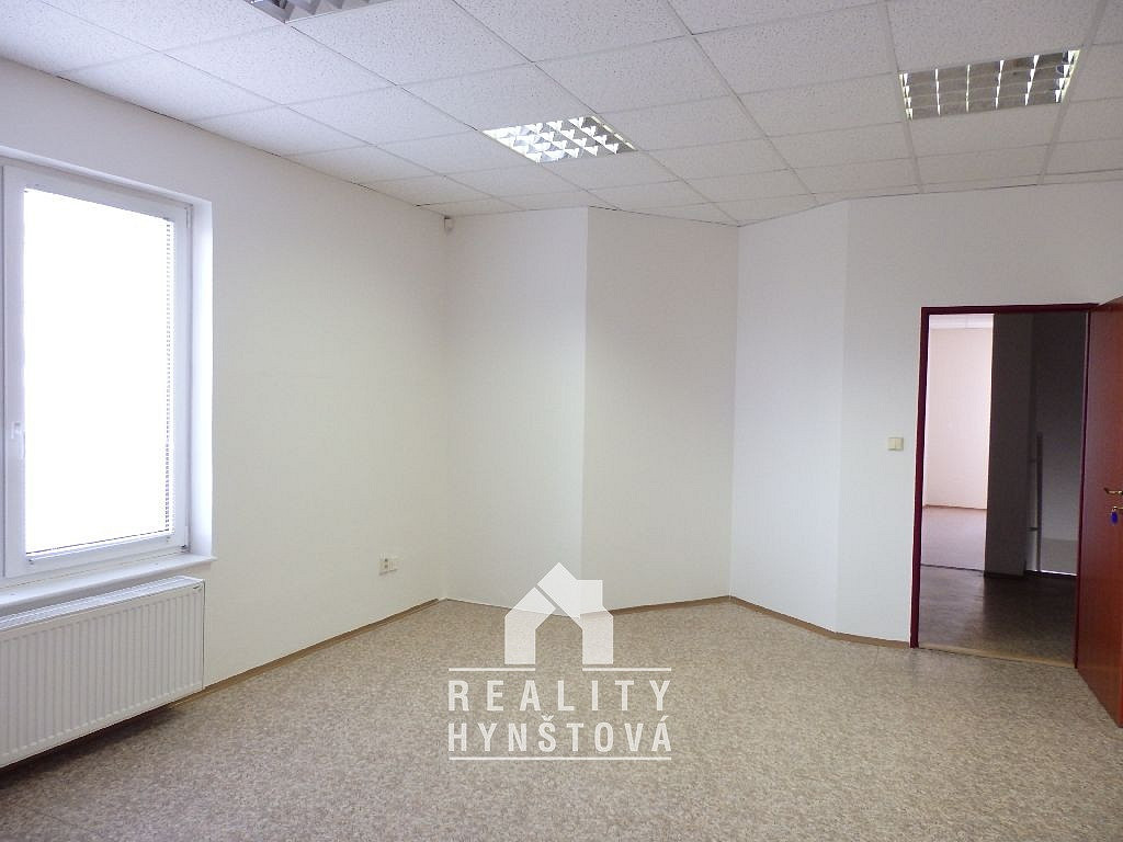 Pronájem kanceláře 39 m² – fotografie 4