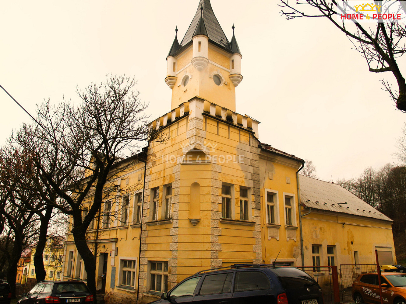 Prodej nájemního domu, činžáku 750 m² — photo 2
