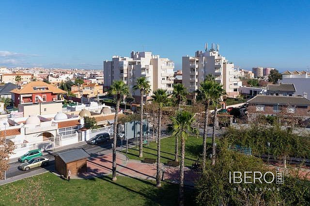 Pis 4+kk – Torrevieja, Urbanización Calas Blancas - Vista 2