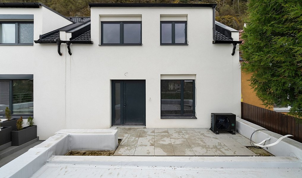Prodej domu 179 m² s pozemkem 109 m², Dolní Kounice – náhled fotky 17