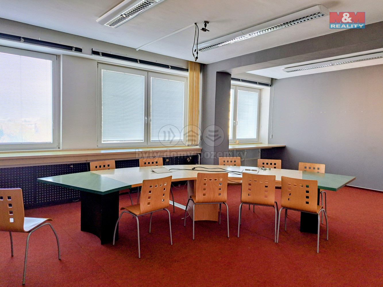 Pronájem kanceláře 288 m²